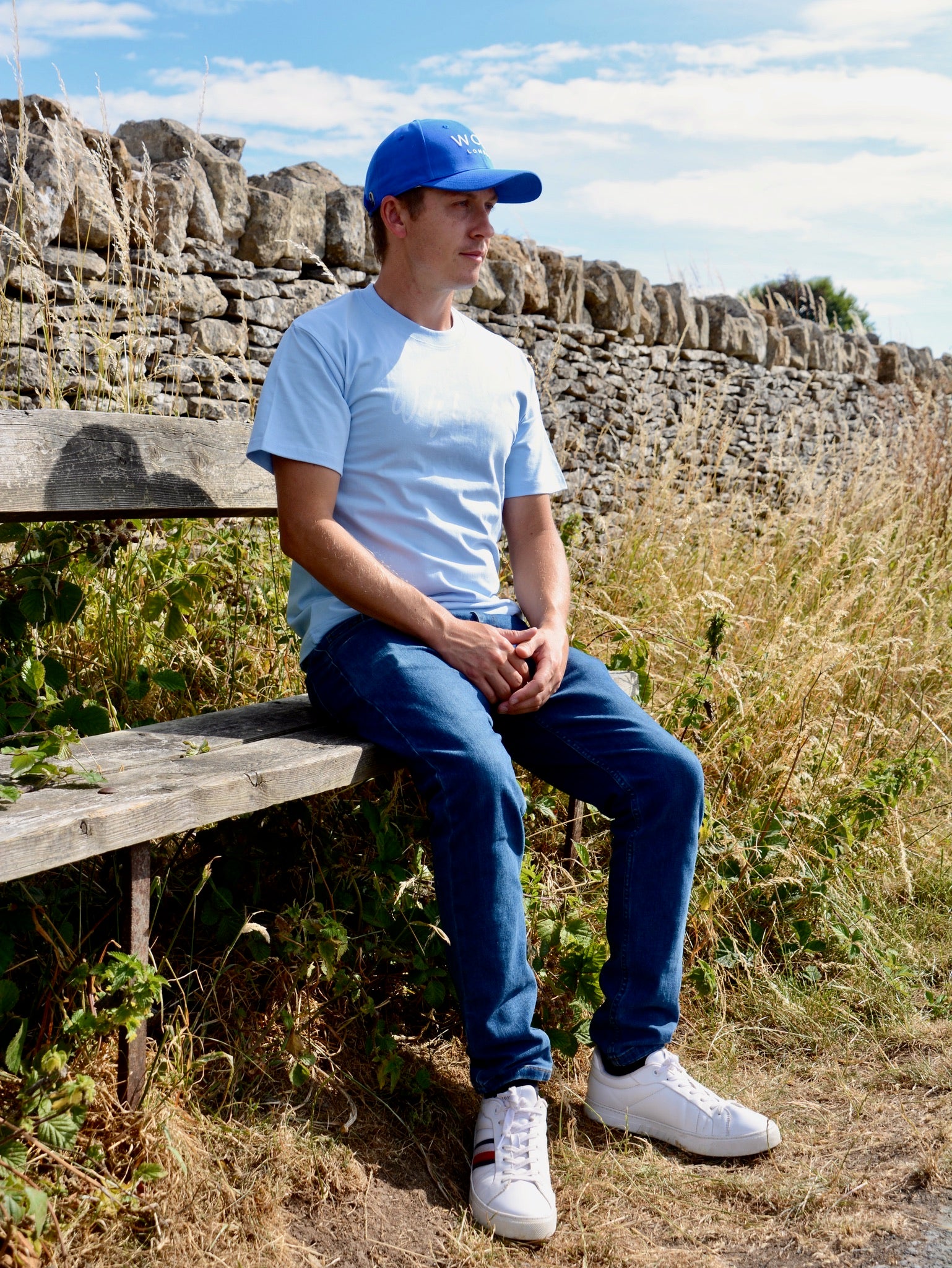 Men's Signature Wolf London Blue Tee