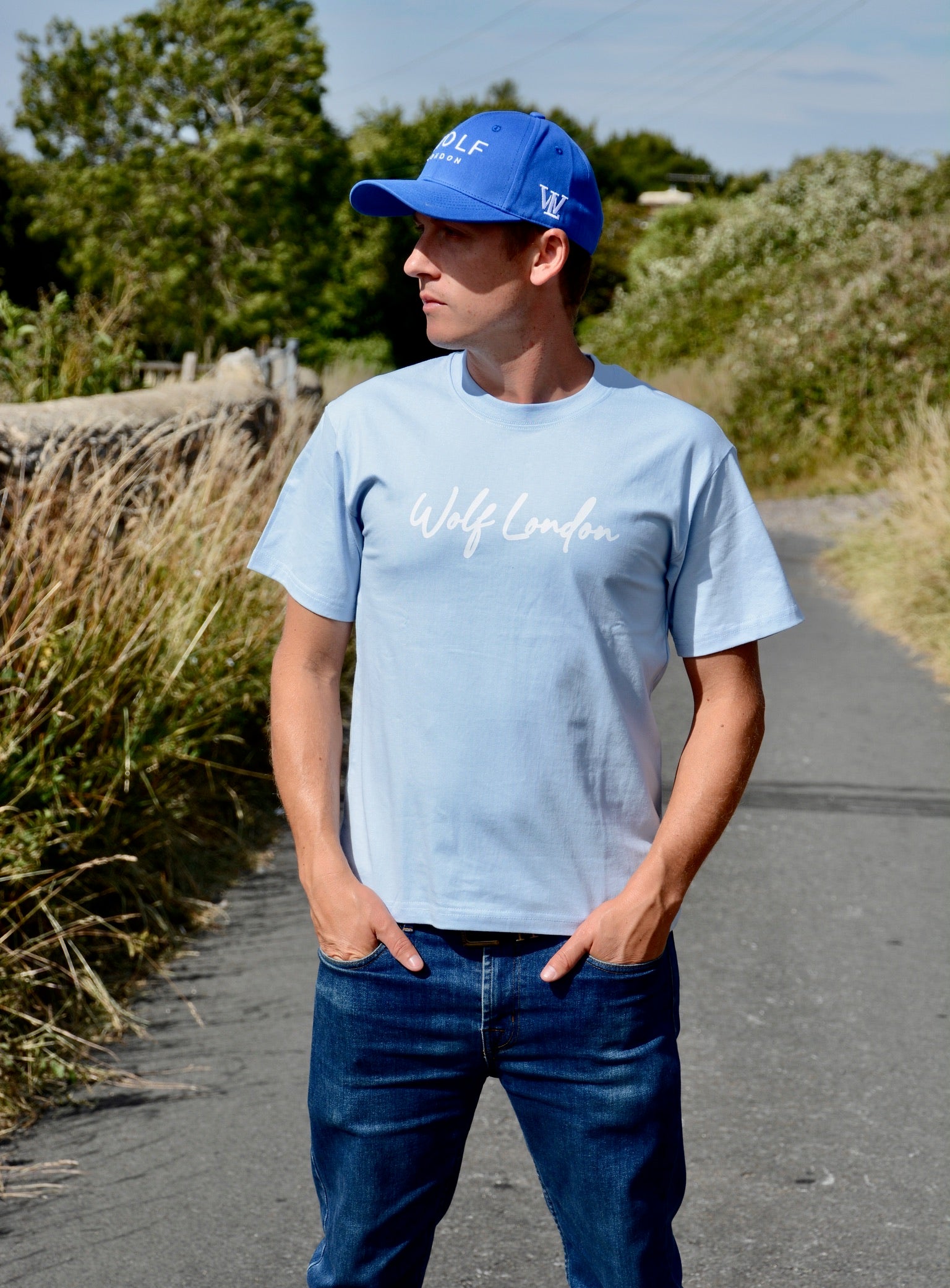 Men's Signature Wolf London Blue Tee