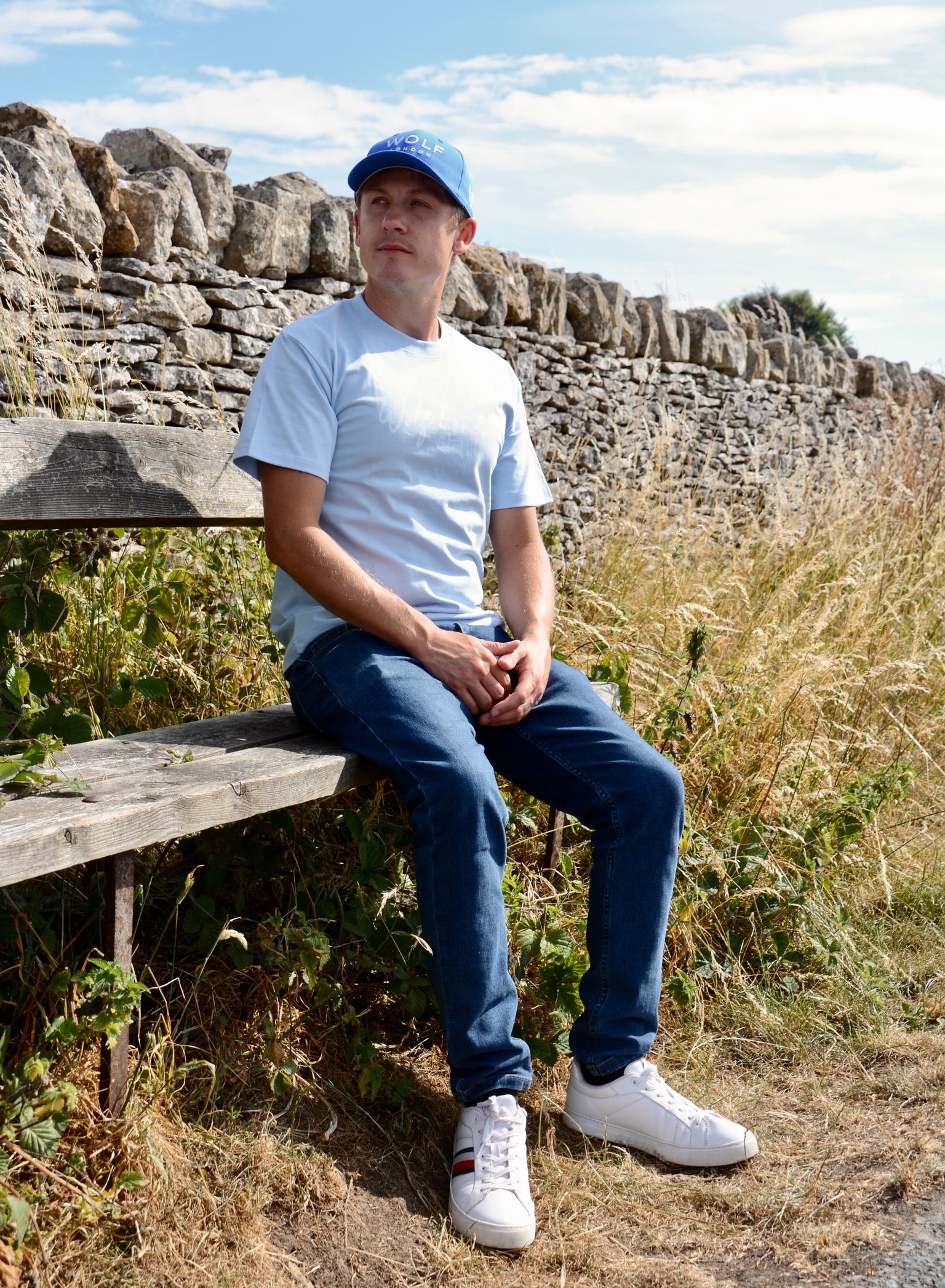 Men's Signature Wolf London Blue Tee
