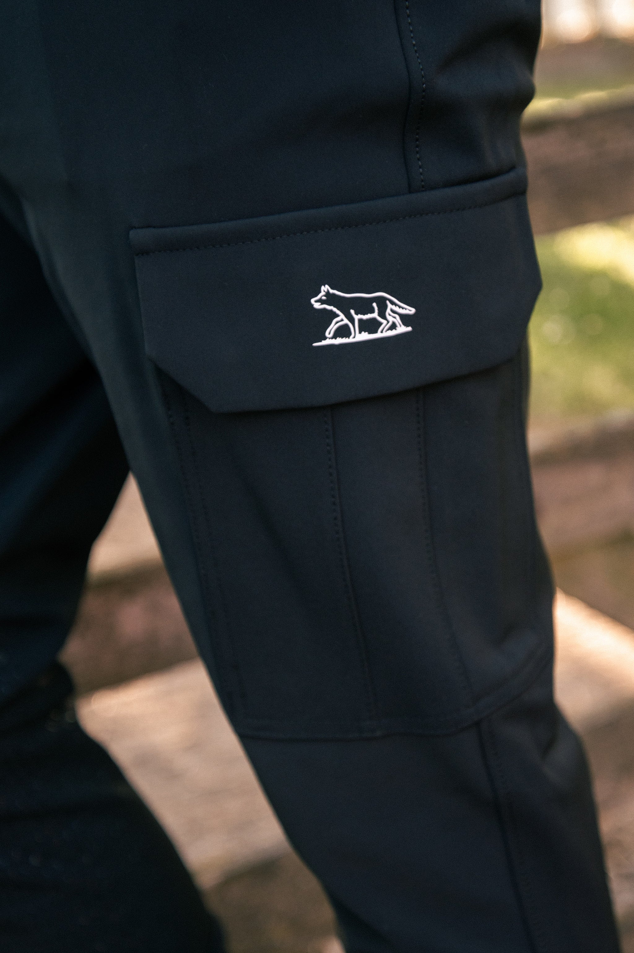 Men's Wolf Logo Cargo Pocket Close Up